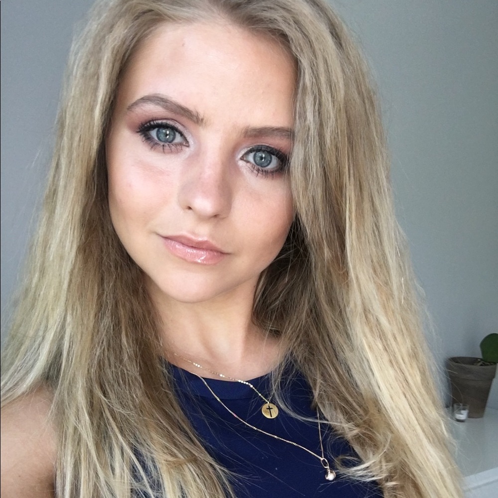 Meet your Posher, Lidiya